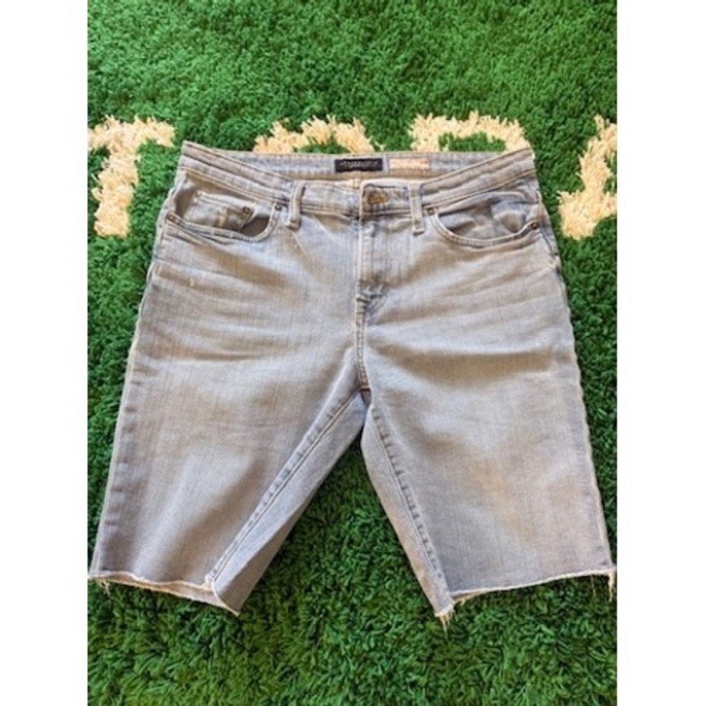 Aeropostale Mens Light Wash Cut-Off Denim Shorts Jorts Size 32 Distressed Raw